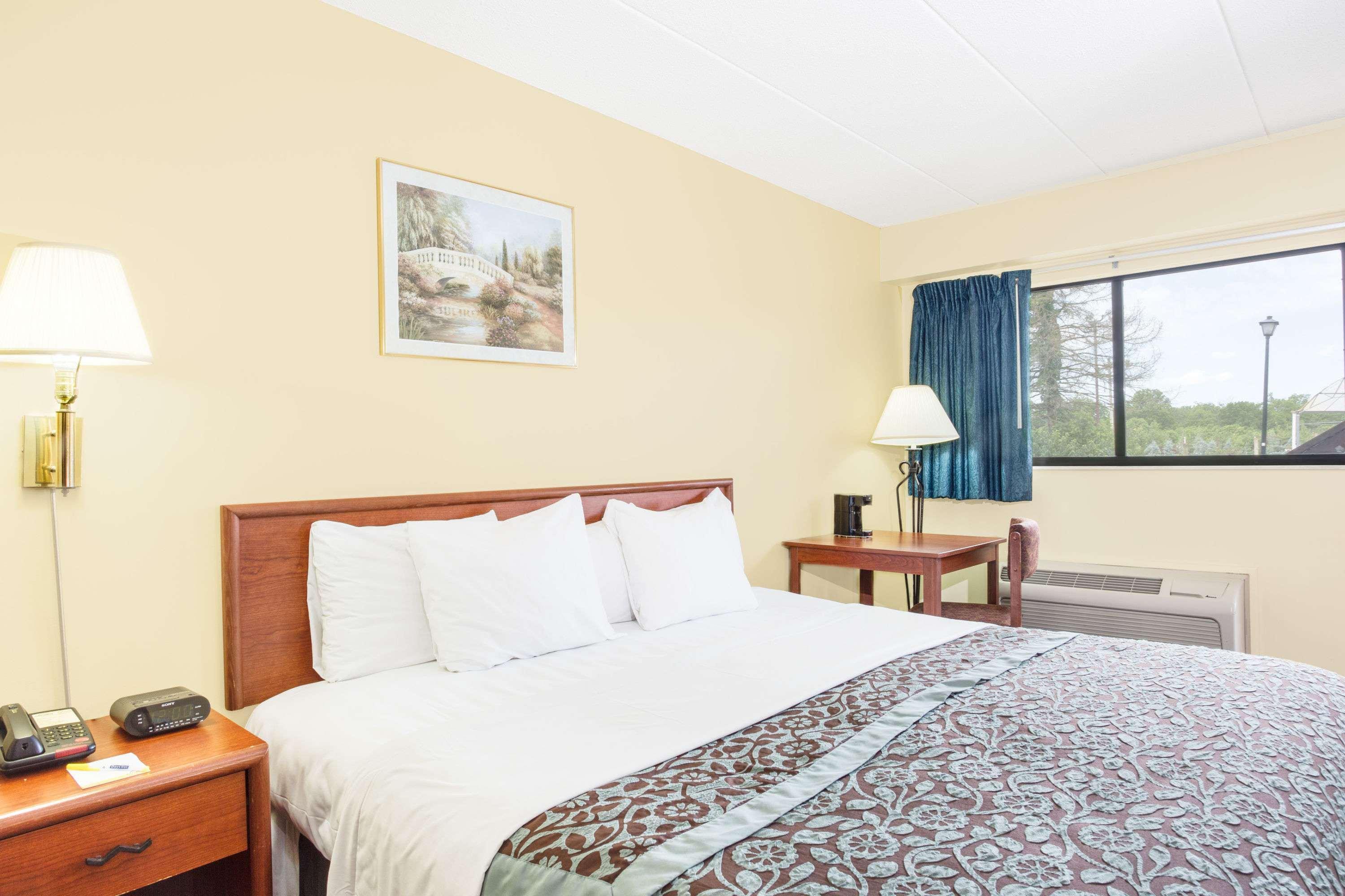Days Inn by Wyndham Athens Exterior foto