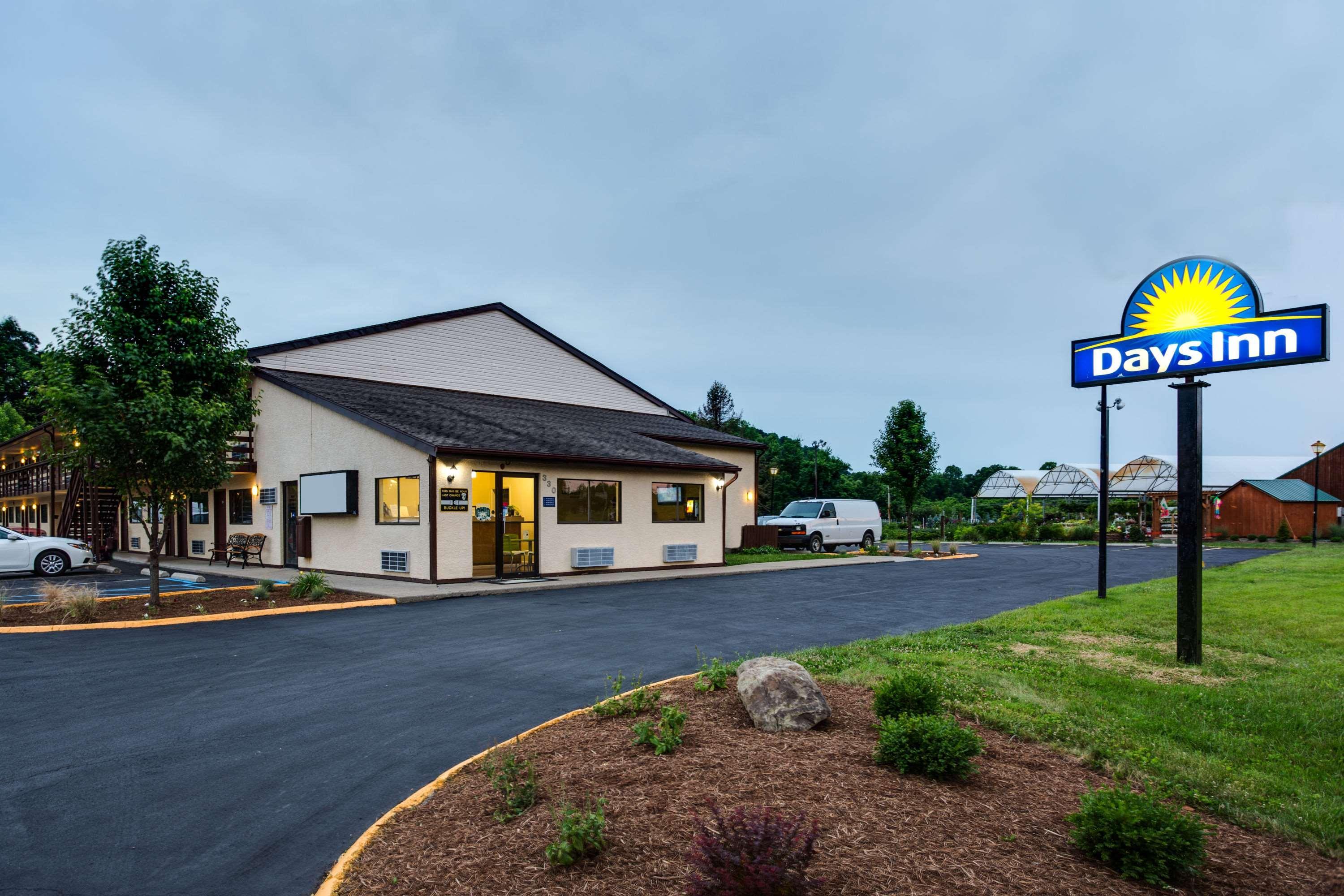 Days Inn by Wyndham Athens Exterior foto