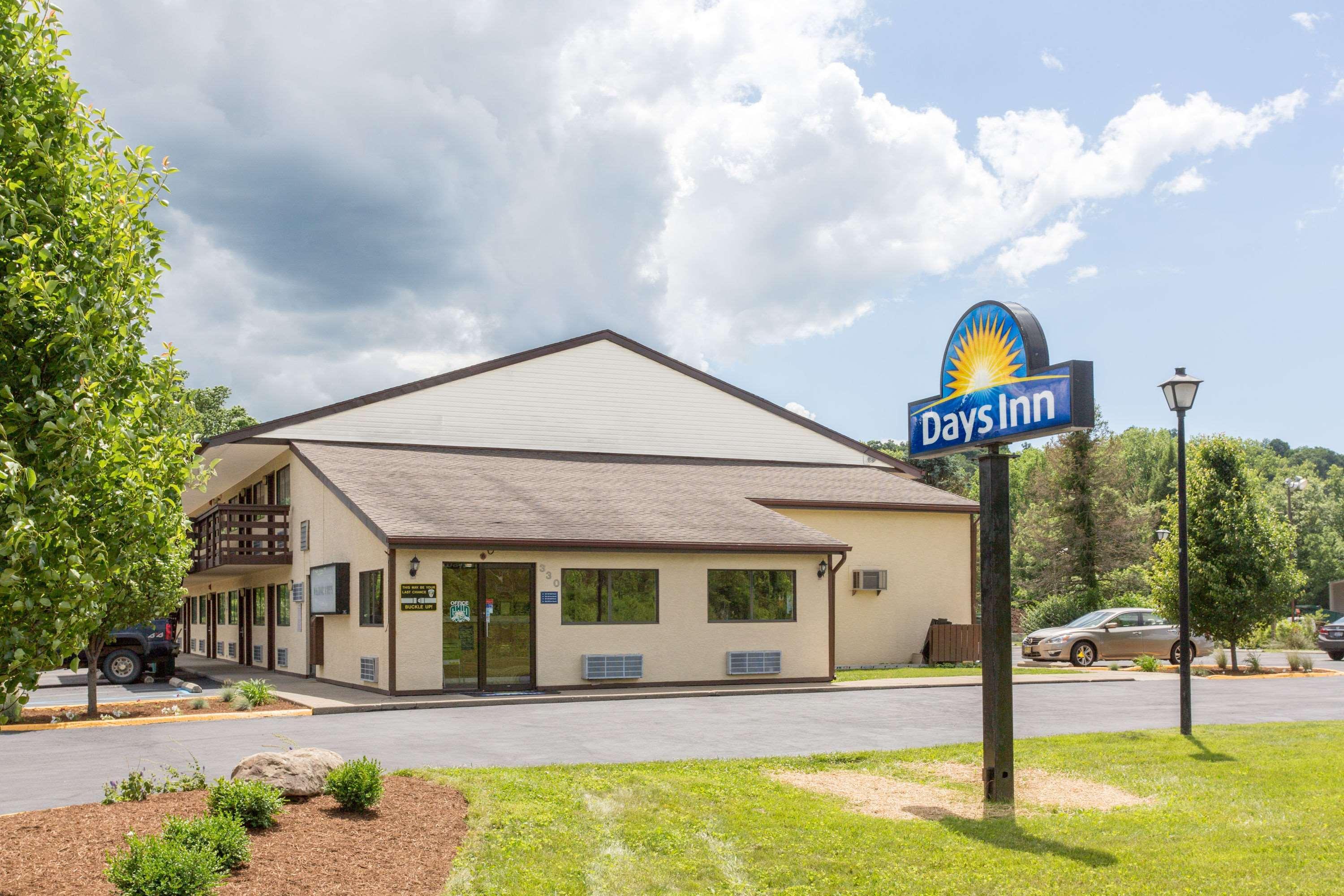 Days Inn by Wyndham Athens Exterior foto